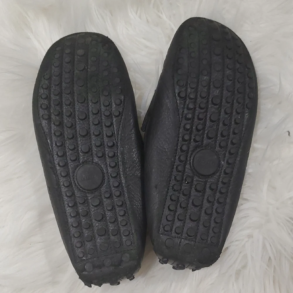 Gucci Black Leather Moccasins with Silver Detail - Picture 6 of 16